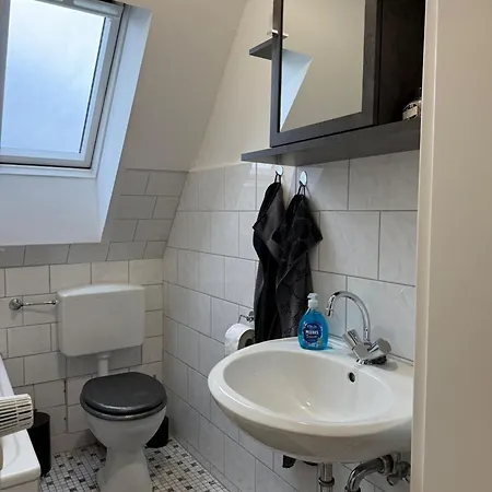 Apartment Hammer